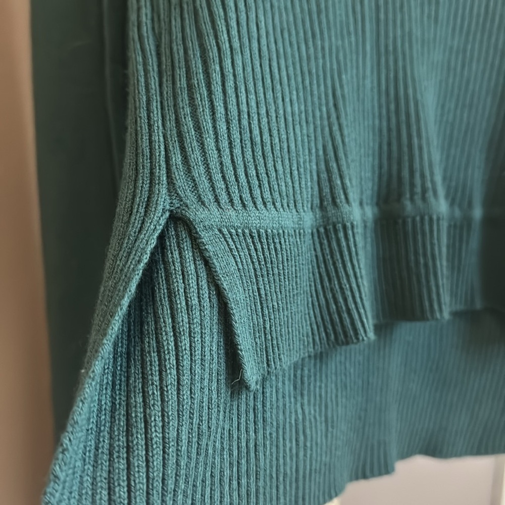 RW&CO sweater - Picture 5 of 5